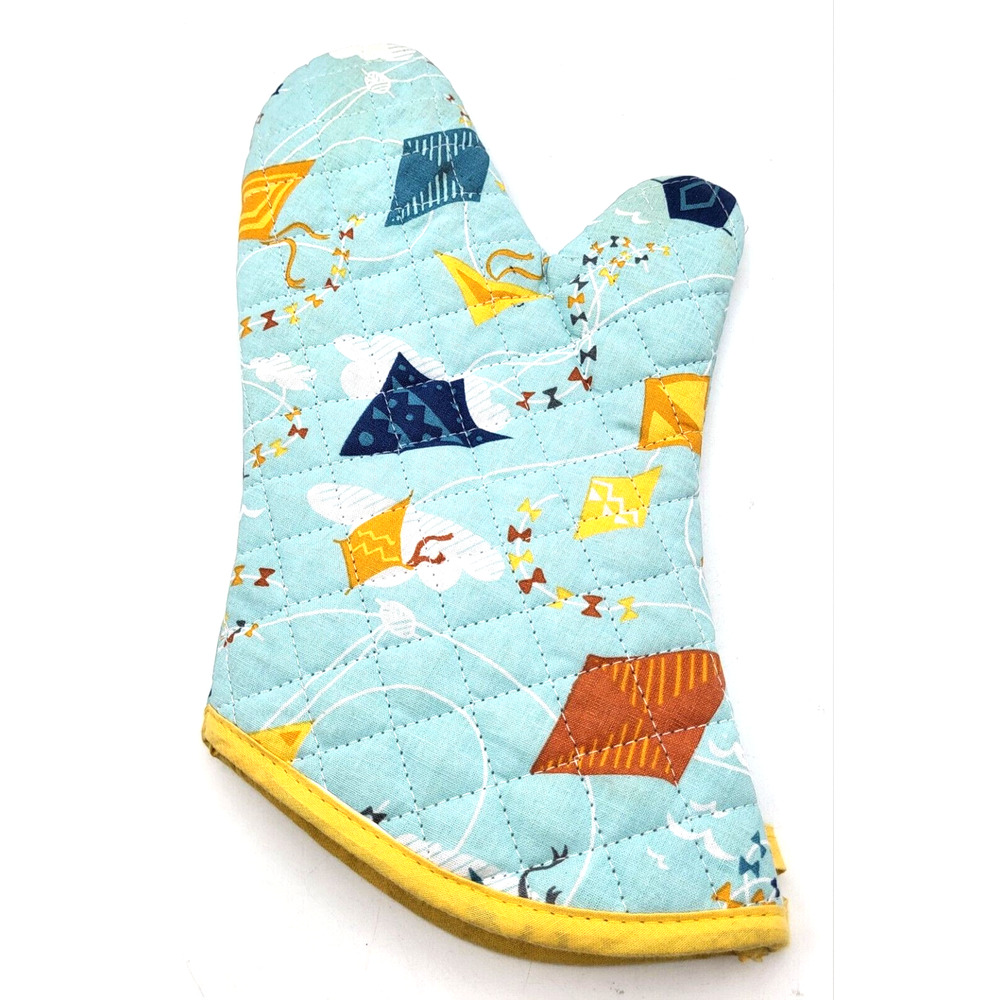 Quilted Oven Mitt Fun Kite Theme Blue Cotton Yellow Trim Hanging Tag NEW YK